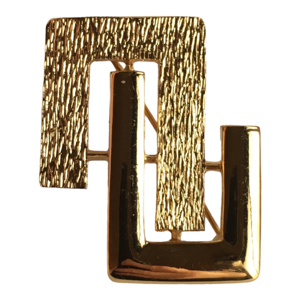 Vintage Monet Gold Tone Brooch